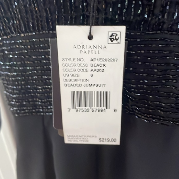 Sleeveless Jumpsuit with beaded bodice size 6 with some stretch love it ! - Picture 6 of 8